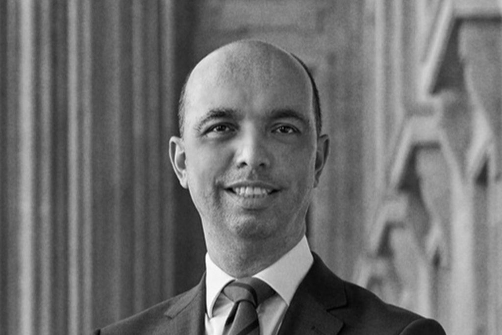 Simon Hayes